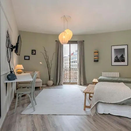 דירה Luxury 4-bedrooms In Rambla De Catalunya ברצלונה