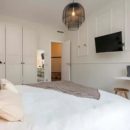 Luxury 4-bedrooms In Rambla De Catalunya * ברצלונה