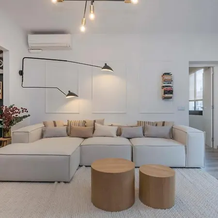 Luxury 4-bedrooms In Rambla De Catalunya Apartment *