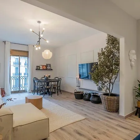 Luxury 4-bedrooms In Rambla De Catalunya Apartment